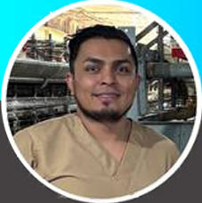 Dr. Néstor Salinas